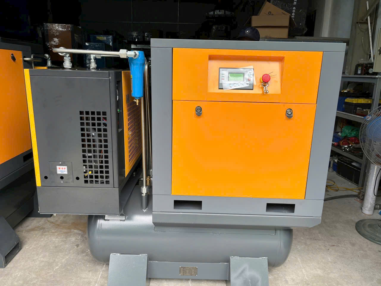 chieuhcvan Máy nén khí 22kW-30HP áp 15 bar công suất lớn, tiết kiệm điện, phù hợp cho nhà xưởng và dây chuyền sản xuất. Hiệu quả - bền bỉ - ổn định!
