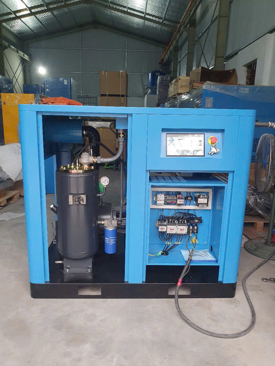 xanh xanh Máy nén khí SA-50 công suất cao, vận hành ổn định, phù hợp cho xưởng sản xuất và gara. Tìm hiểu ngay để chọn máy nén khí chất lượng!